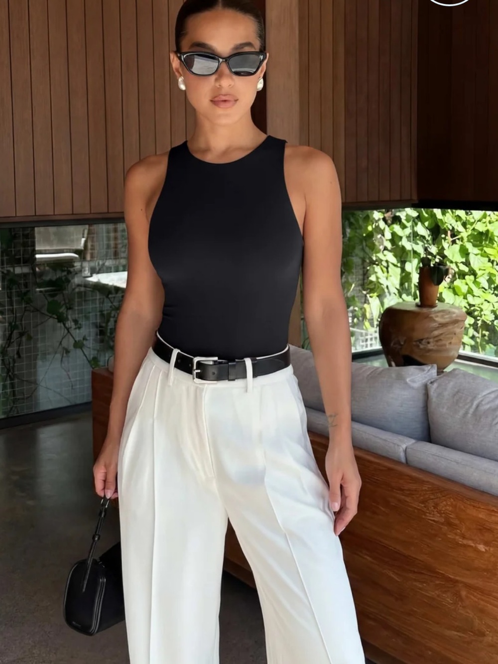 Bundle ReoRia Black & White Sleeveless Bodysuits